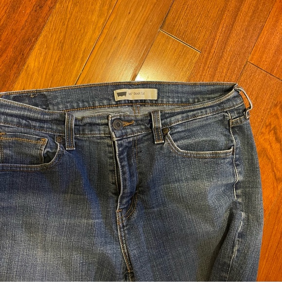 Levi's® Classic Bootcut Jean size 10S - Picture 4 of 4